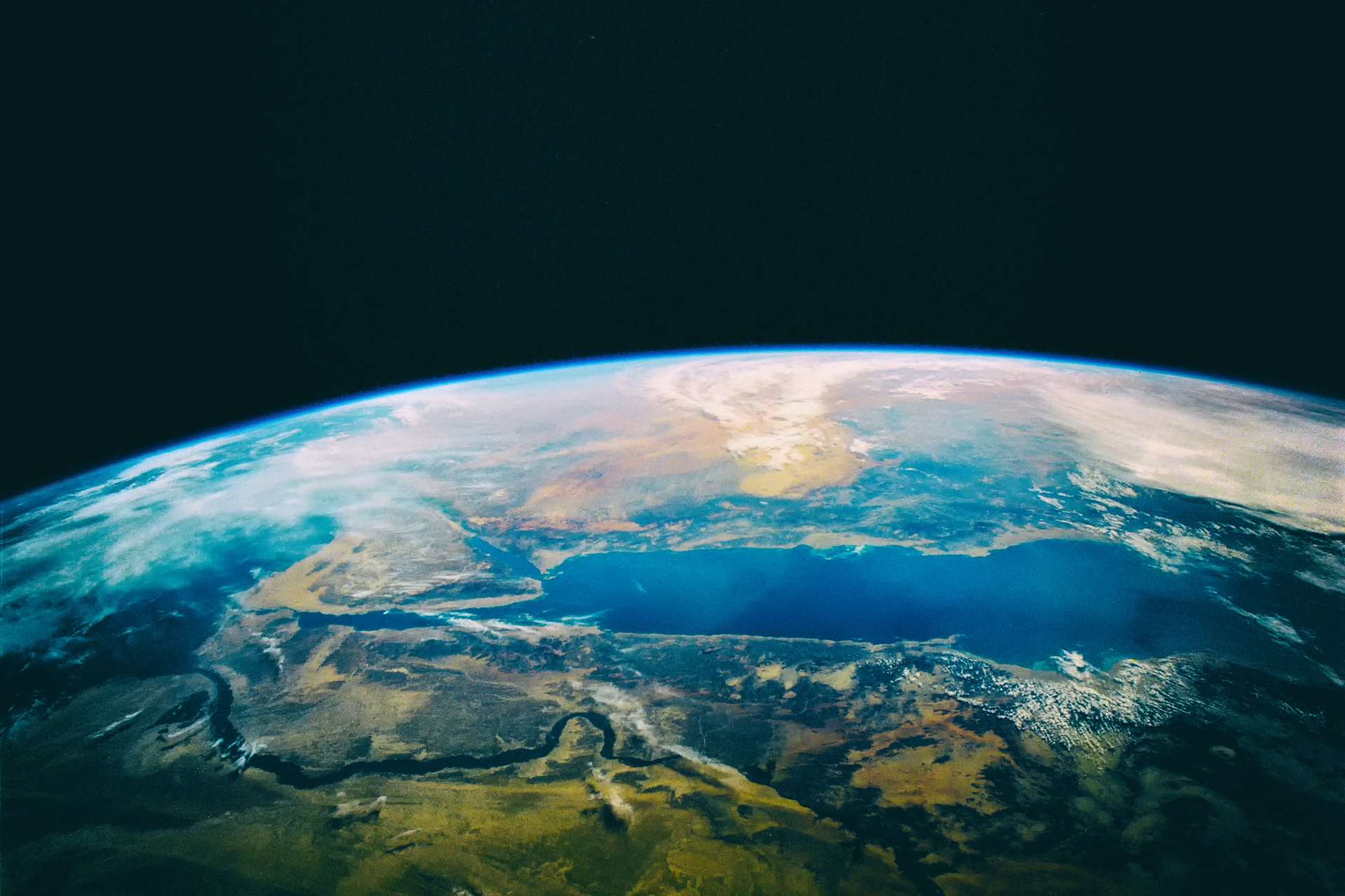 07e962f438_50234287_oxygene-terrestre-champ-magnetique.jpg