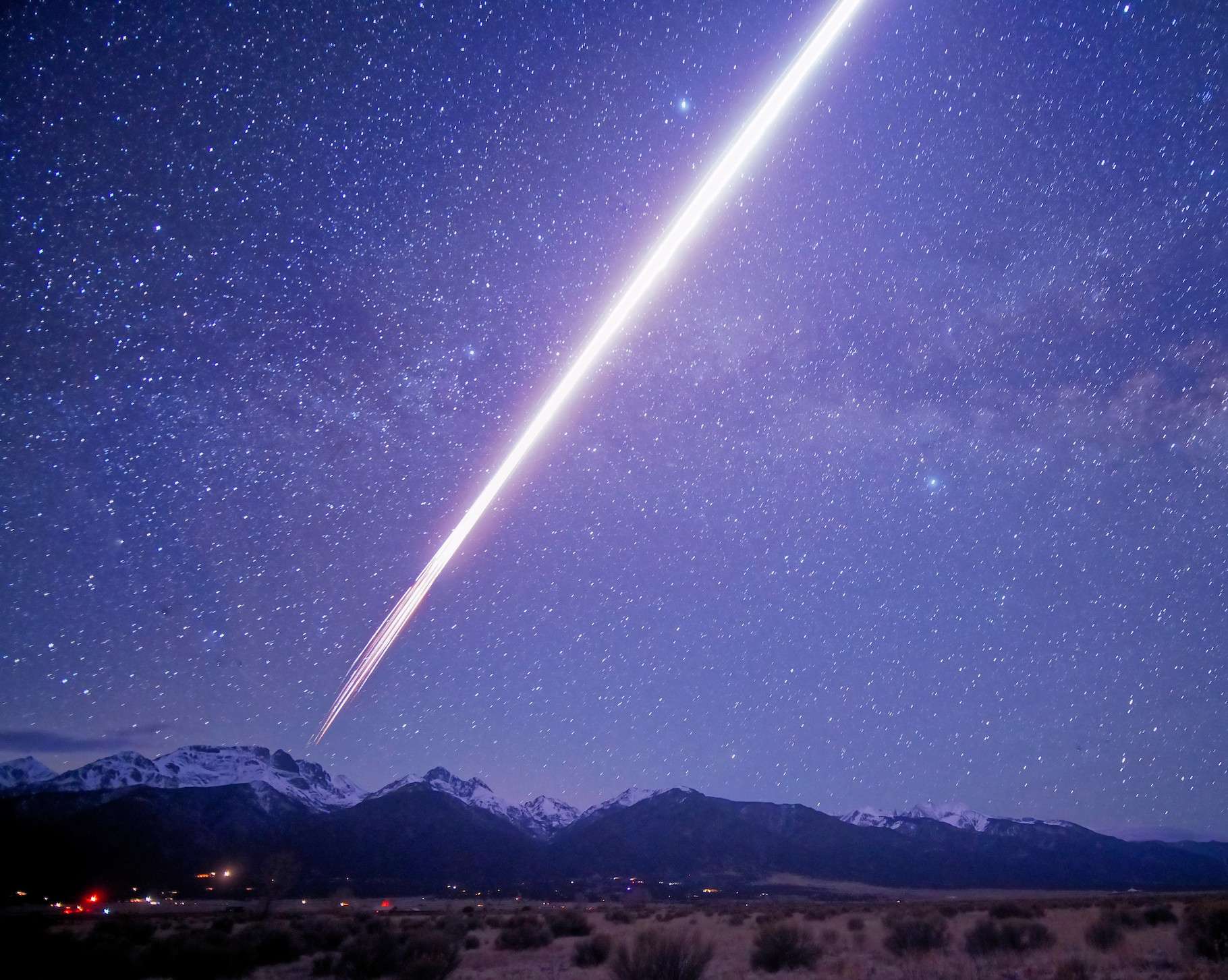 Ces météores « plus brillants que Vénus » observés le 27 avril n’étaient pas d’origine naturelle ! Ces météores « plus brillants que Vénus » observés le 27 avril n’étaient pas d’origine naturelle !