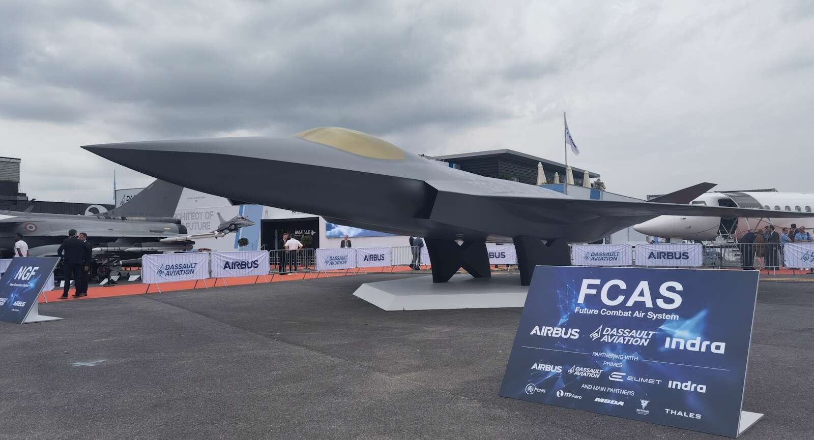 Avion de combat du futur: Dassault et Airbus ont enfin trouvé un terrain  d'entente