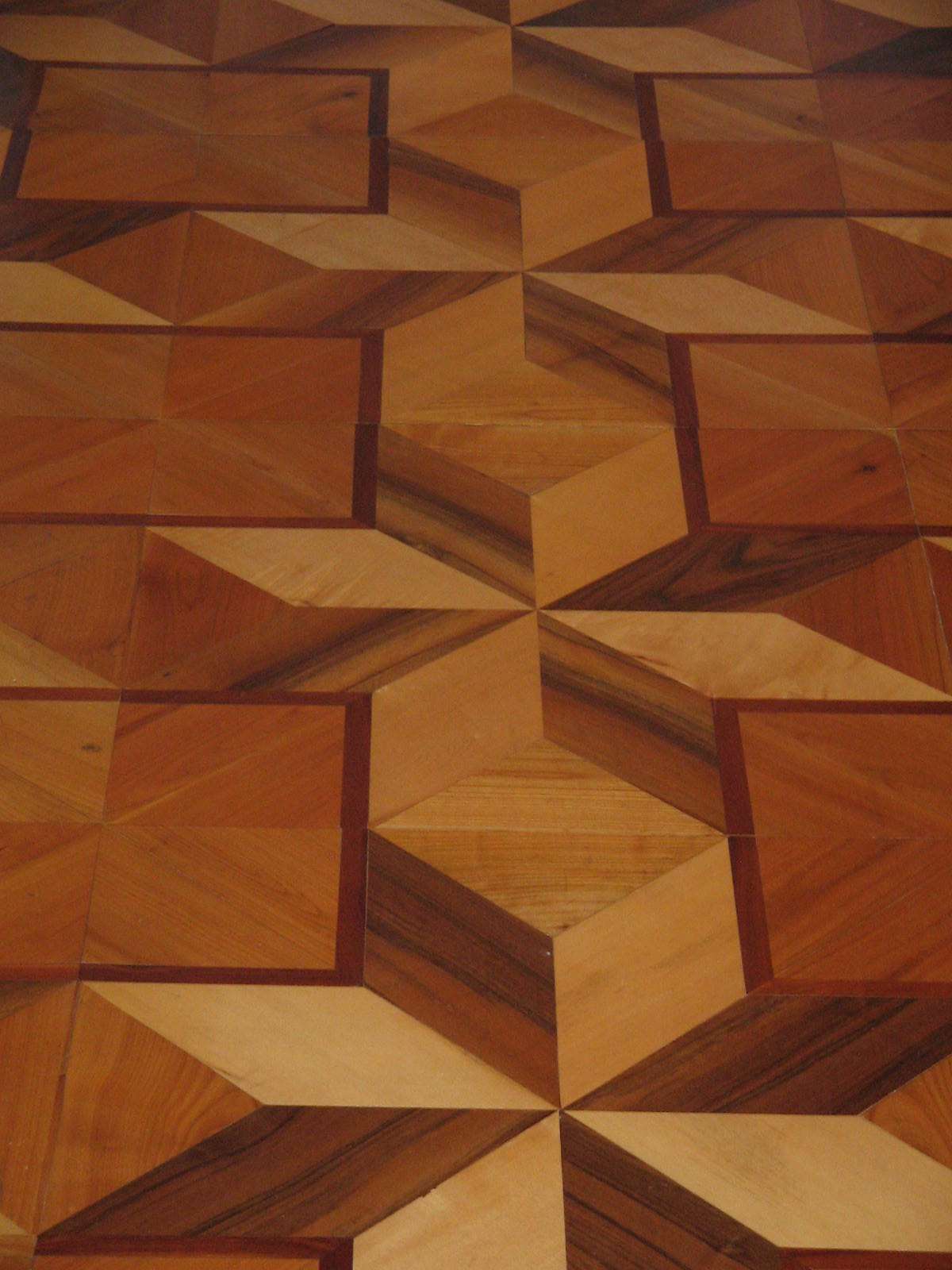 Le parquet est un revêtement de sol composé de lames de bois. © Janez Novak, CC BY-SA 2.0, Wikimedia Commons