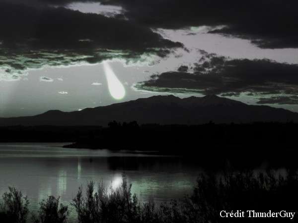 Le 17 janvier 2009, plusieurs observateurs avaient observé un bolide en soirée. ThunderGuy, du forum d'astronomie, en avait fait cette représentation.