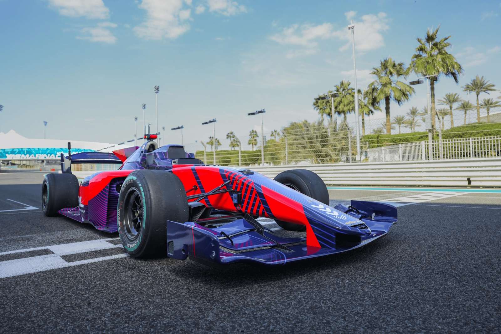 La première course de l’histoire de voitures pilotées par une IA est ce week-end à Abu Dhabi !