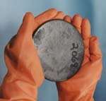 Fin des études du procédé d'enrichissement de l'uranium par laser SILVA De l'uranium