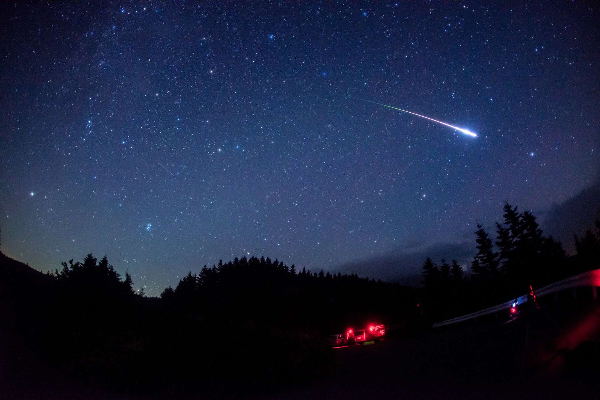 Étoile filante dans le ciel japonais Photos Futura