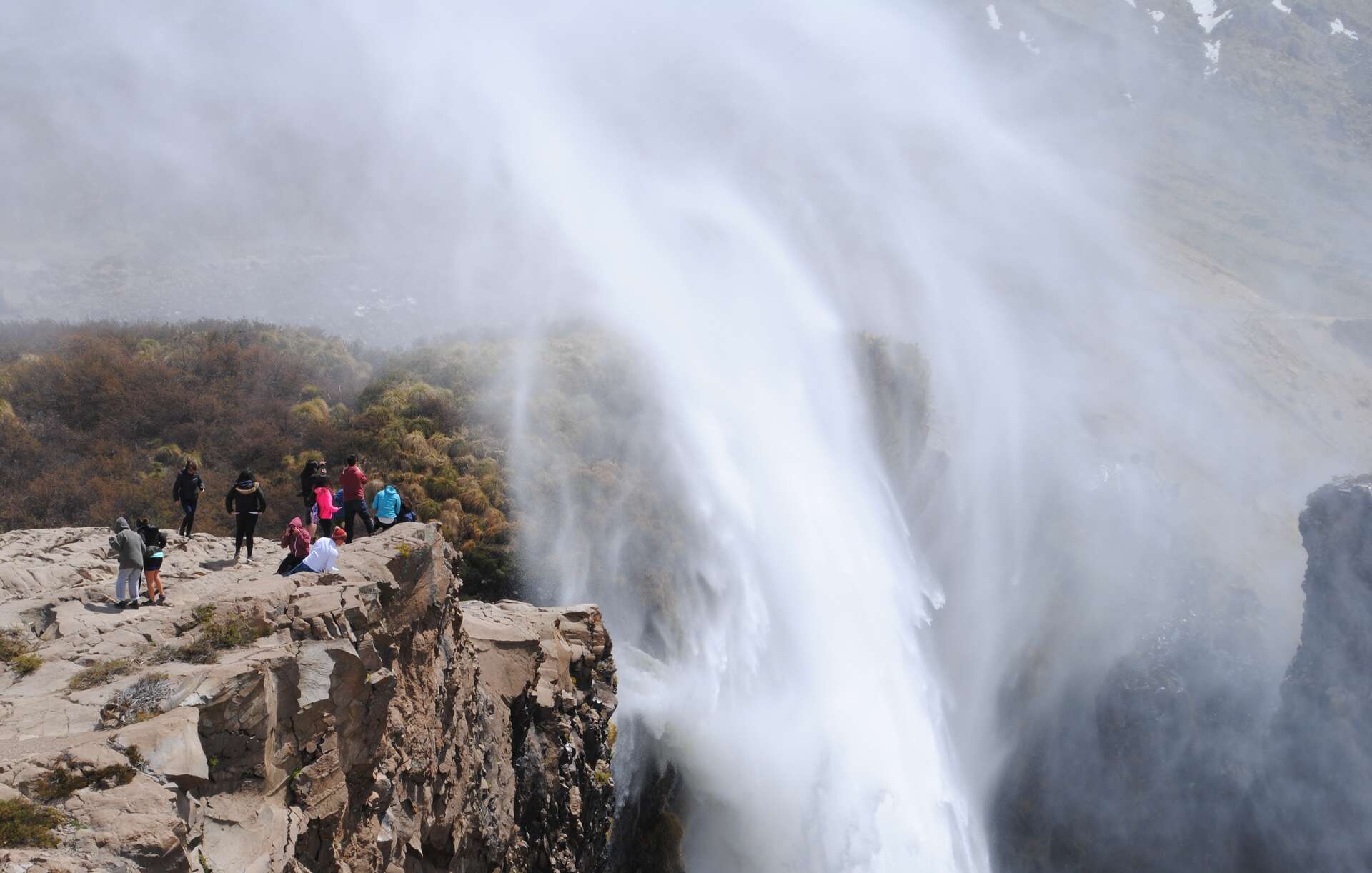 Phénomène météo extraordinaire la cascade inversée