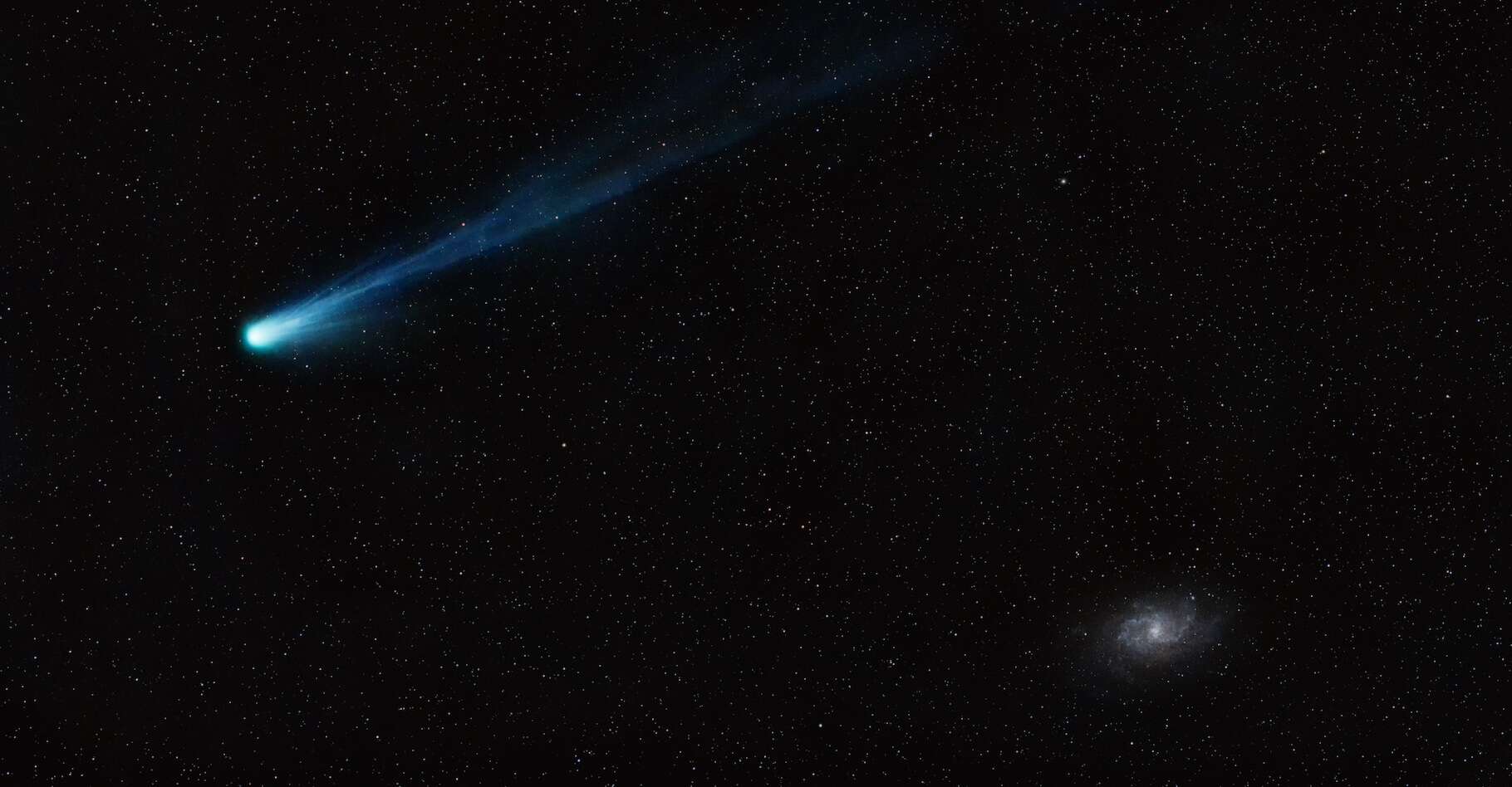 Cudowne zdjęcia komety „Matki Smoków” znajdującej się najbliżej Słońca