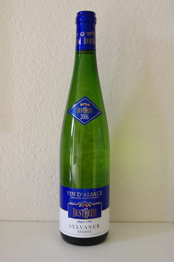 Le Sylvaner d'Alsace est un vin blanc français produit à partir du cépage Sylvaner B situé en Europe centrale. © balise42, Flickr, CC BY-SA 2.0