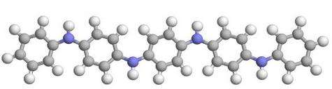 La conductivité de la Polyaniline provient des électrons se déplaçant le long de sa chaîne carbonée.