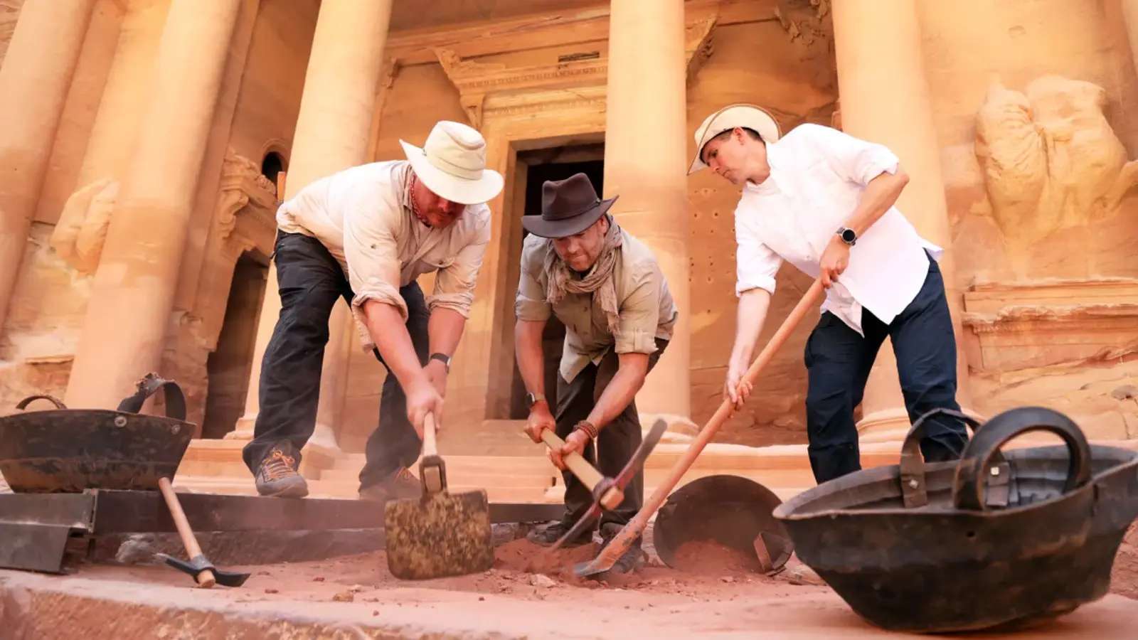 Comme dans Indiana Jones, Petra dévoile une tombe cachée sous sa ...