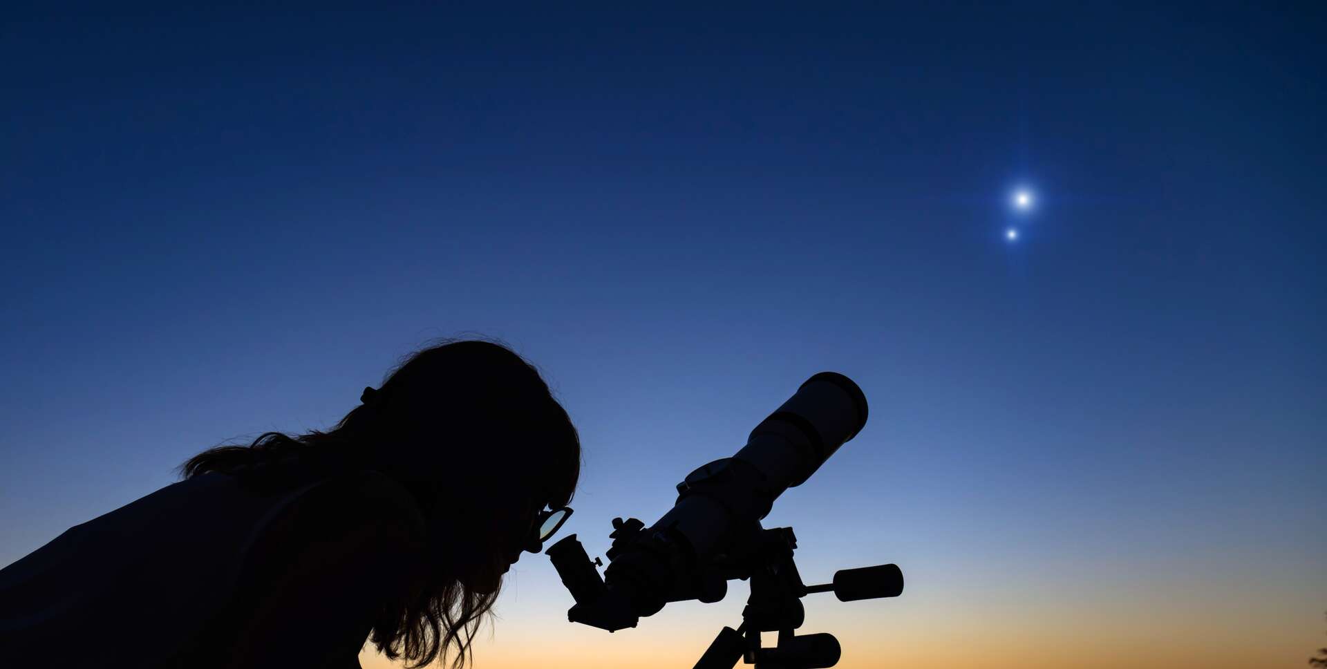 Observez au crépuscule les deux planètes les plus brillantes du ciel