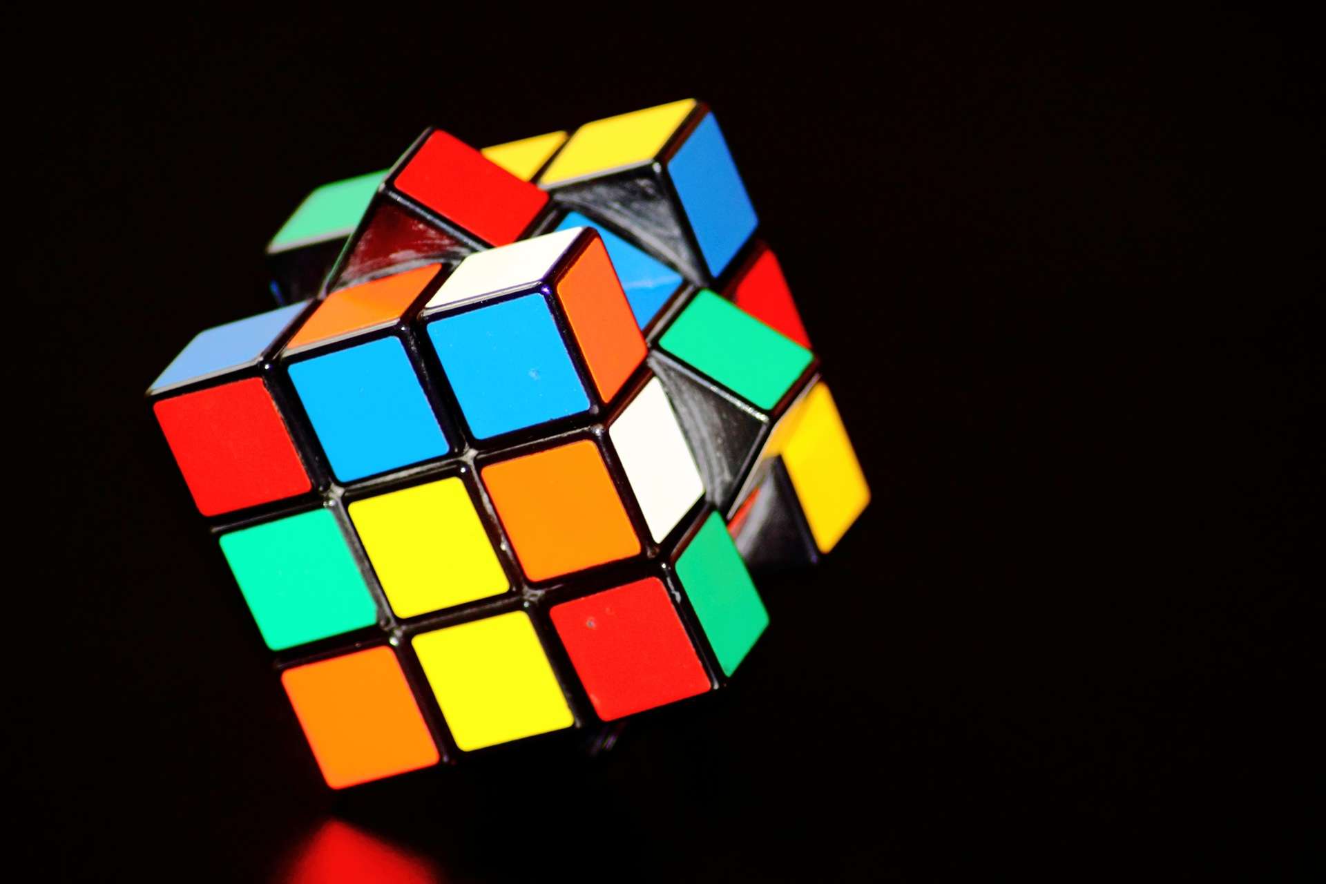 Comment fonctionne un Rubik's Cube ?