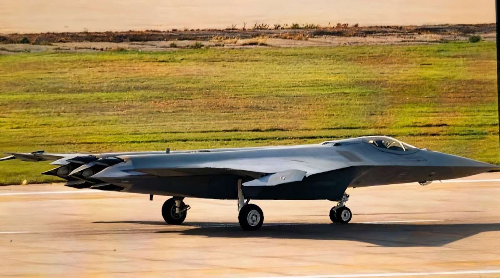 Les images de cet avion futuriste chinois intriguent le monde : prouesse technologique ou illusion...