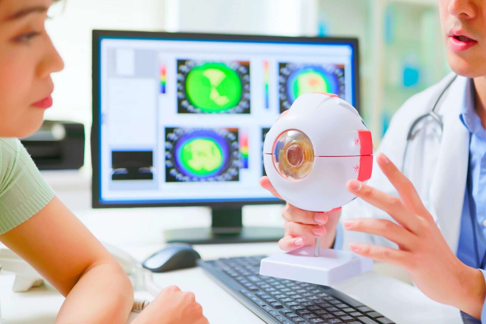 Un scanner oculaire à l’IA pourrait prédire la démence jusqu’à 12 ans à l’avance