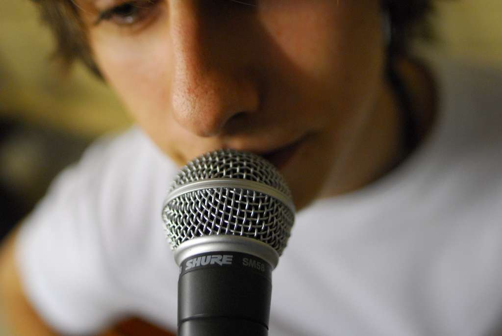 Le chant, en musclant le pharynx, pourrait être une solution simple pour limiter les ronflements. © DavidMartynHunt, Flickr, cc by 2.0