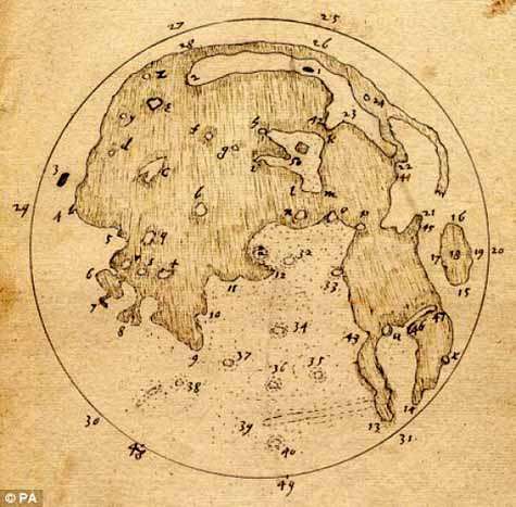 Carte de la Lune dressée par Thomas Harriot en 1609, cinq mois avant celle de Galilée. Source : Royal Astronomical Society