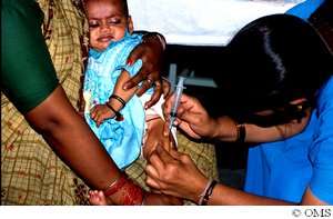 La vaccination des enfants doit continuer pour enrayer les trop nombreux décès. © OMS
