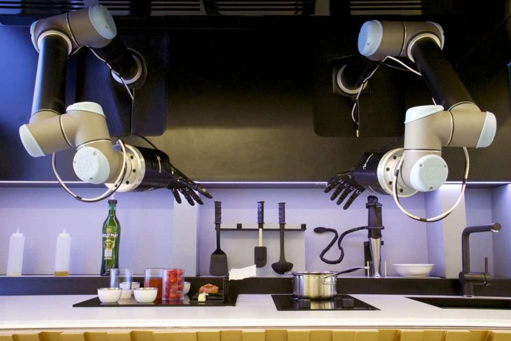 Un robot qui fait la cuisine comme un vrai chef