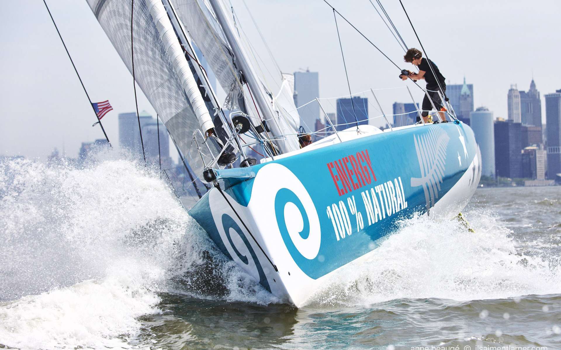 Vendée Globe Conrad Colman, sur 100 Énergie Renouvelable, « réalise