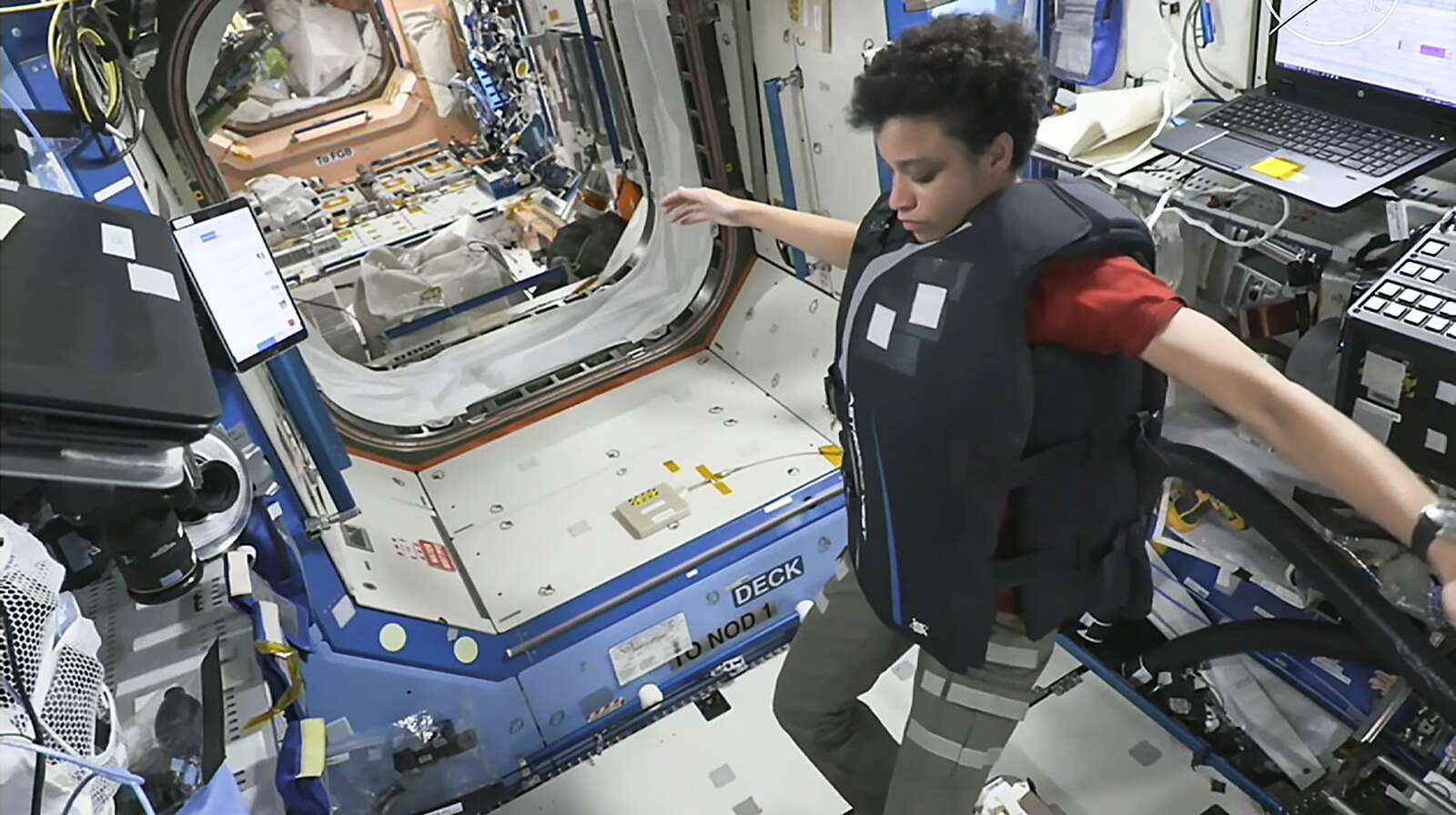 Les astronautes ont testé un plastron anti-radiation dans la Station spatiale