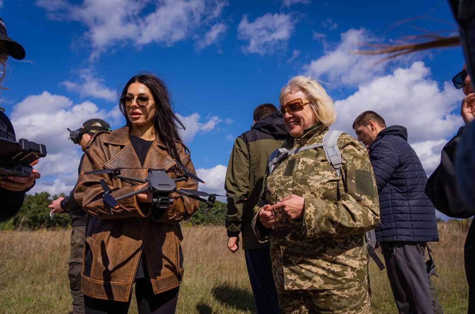 Reportage sur les femmes ukrainiennes qui se forment au pilotage de drones de combats