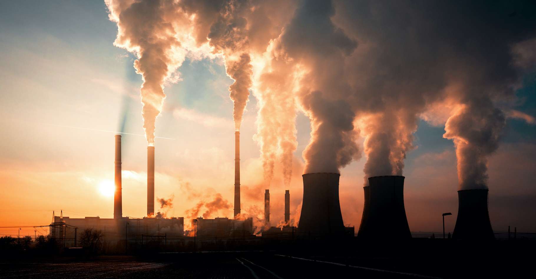 Uneexpositionàcourttermeàlapollutiondel'air,qu'elleproviennedesgazd'échappementdesvéhiculesàmoteuroudelapoussièreémiseparleschantiersdeconstruction,estassociéeàunrisqueaccrud'accidentsvasculairescérébraux.