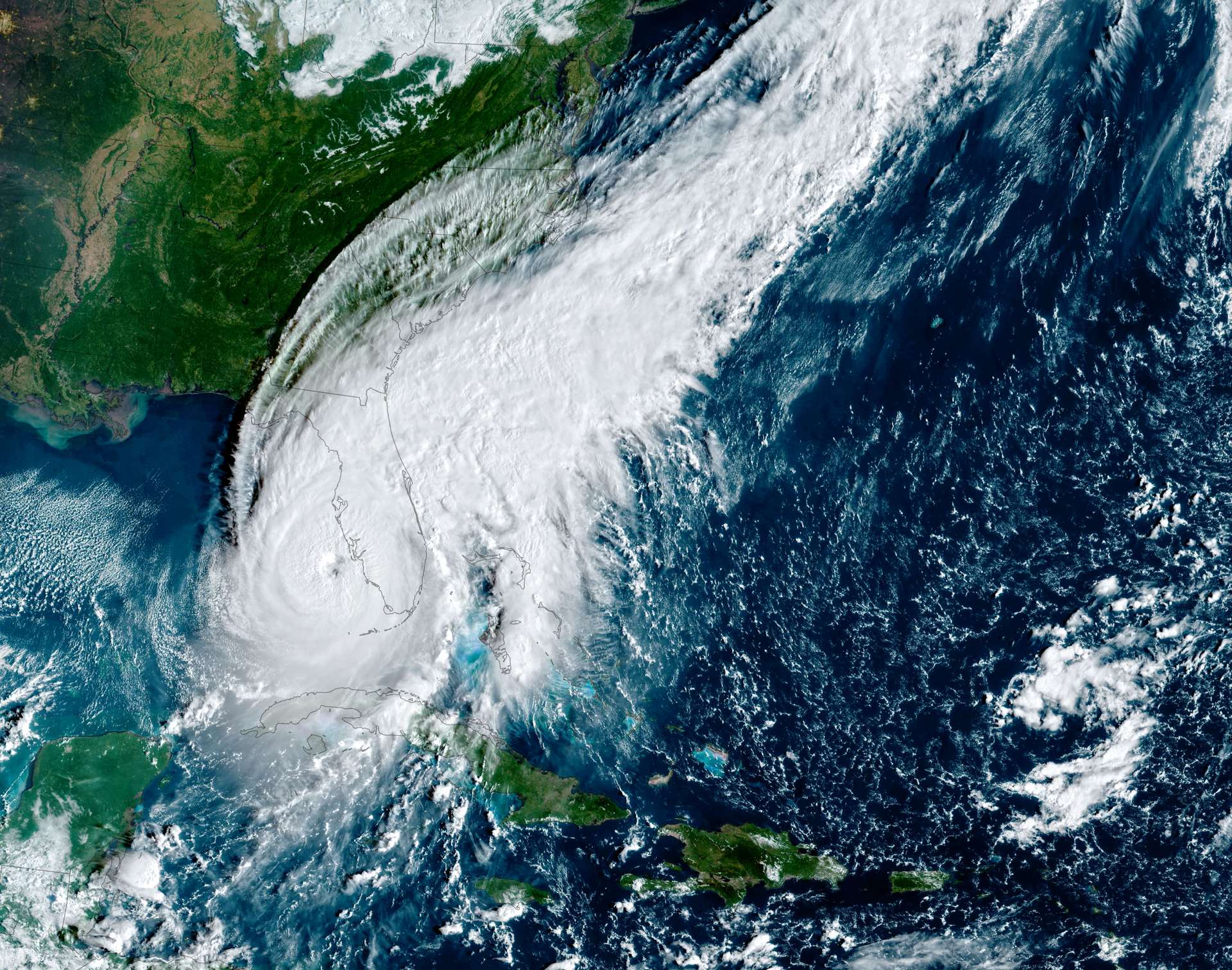 Les images incroyables du passage de l'ouragan Ian en Floride
