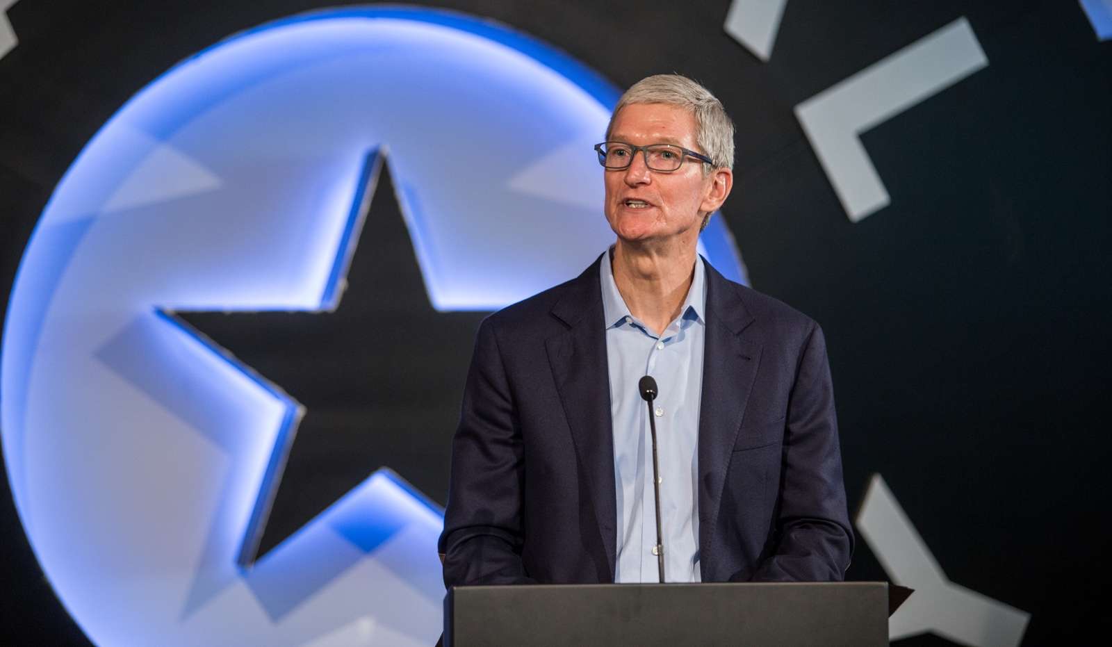 Biographie | Tim Cook - Président directeur général | Futura Tech
