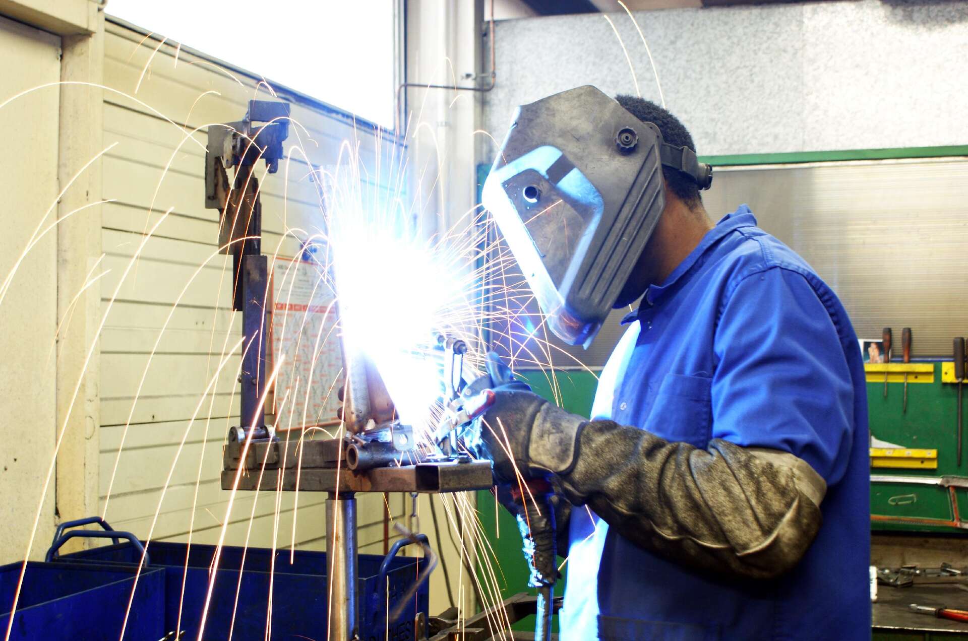 Devenir soudeur formations, débouchés, salaire...