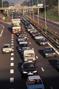 Munich demande l'interdiction du trafic de poids lourds dans la ville Pour lutter contre la pollution automobile, les camions pesant plus de 7,5 tonnes seraient interdits de passage dans la capitale bavaroiseCrédit : http://www.gco-strasbourg.org