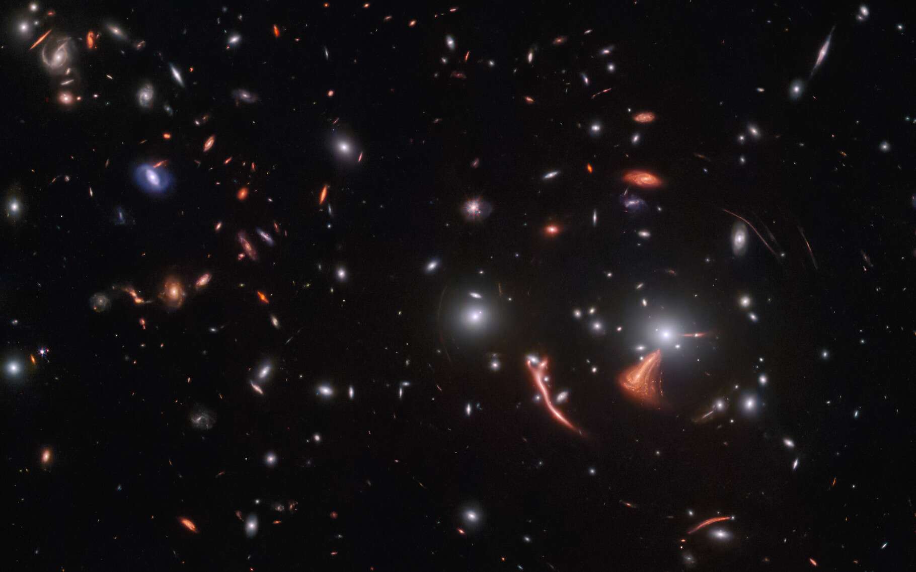 Photo of Many degenerate galaxies imaged in detail by the James-Webb telescope