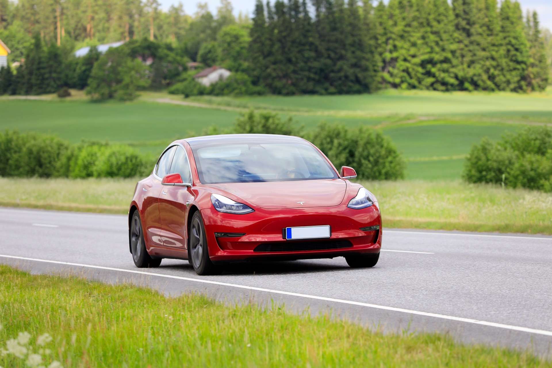 Tesla Model 3 side profile