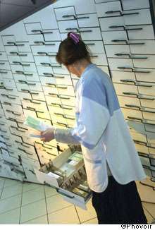 Le Di-Antalvic est retiré du marché D'autres antidouleurs vont prendre le relais des médicaments qui contiennent du dextropropoxyphène. © Phovoir