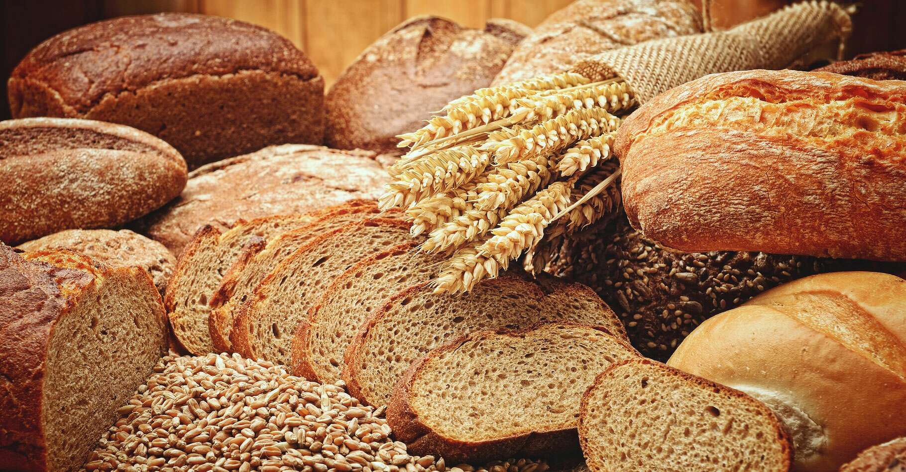 хлеб, крупяные и макаронные изделия. хлеб в зерне 4. всемирный день хлеба. хлеб в зерне 4. хлеб пшеница.
