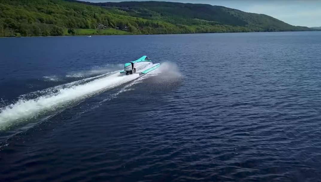 Jaguar son bateau électrique bat un record du monde de vitesse