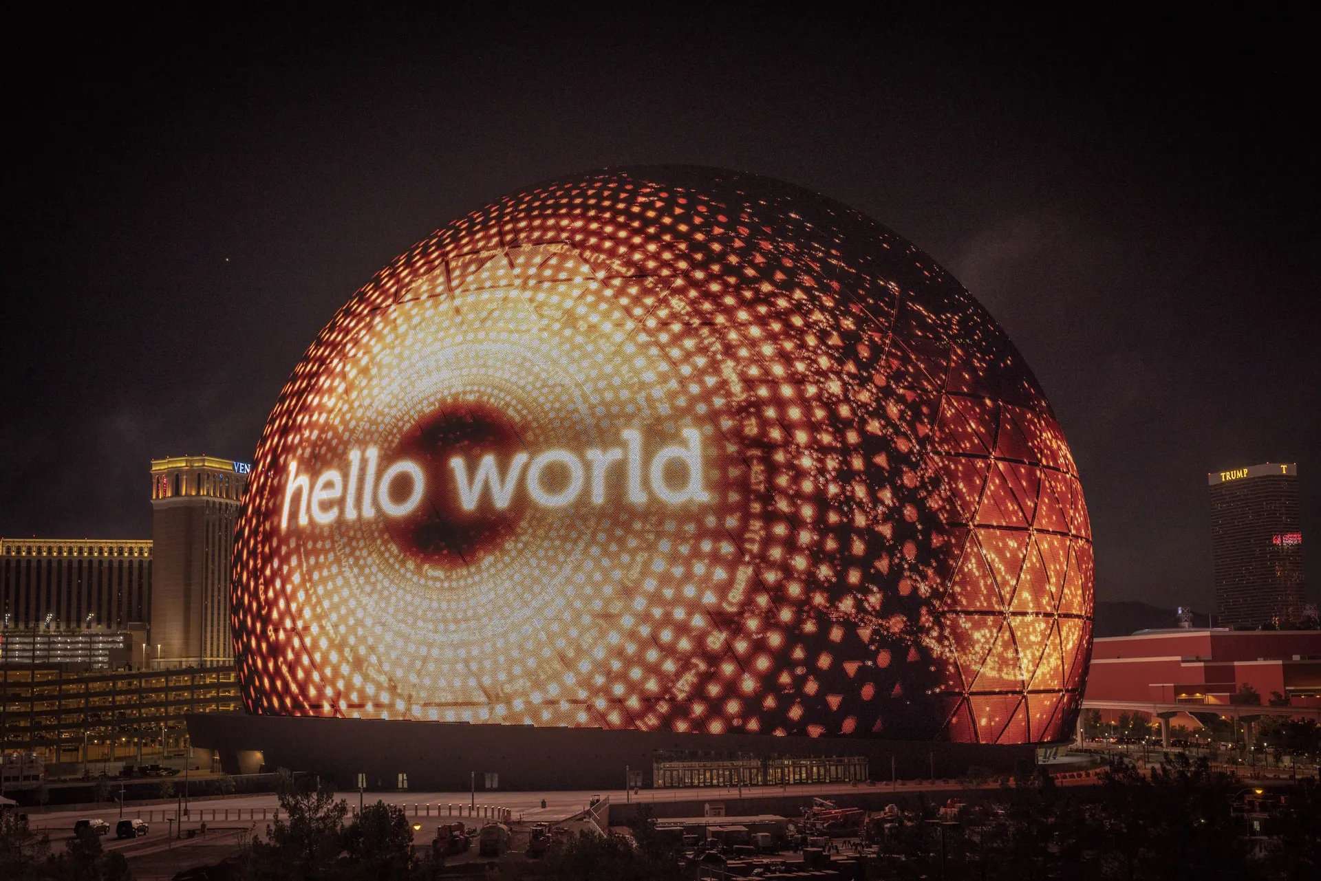 A maior bola do mundo iluminada em Las Vegas!