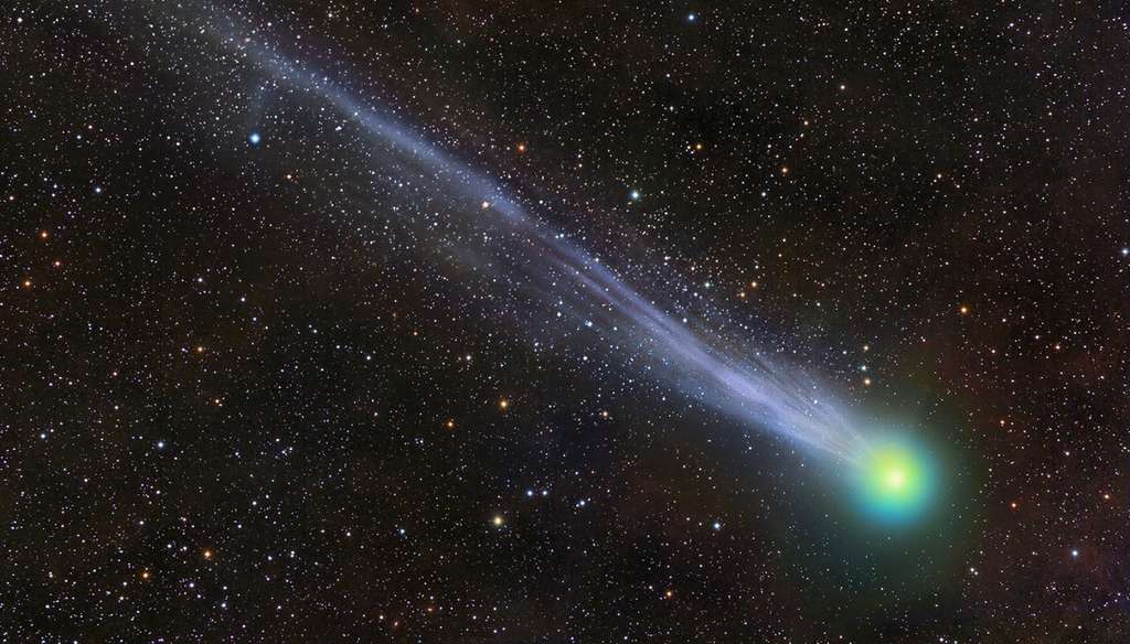 Une photo de la comète périodique à longue période C/2014 Q2 (Lovejoy) découverte dans l'hémisphère sud le 17 août 2014 par l'astronome australien Terry Lovejoy. © Rogelio Bernal Andreo