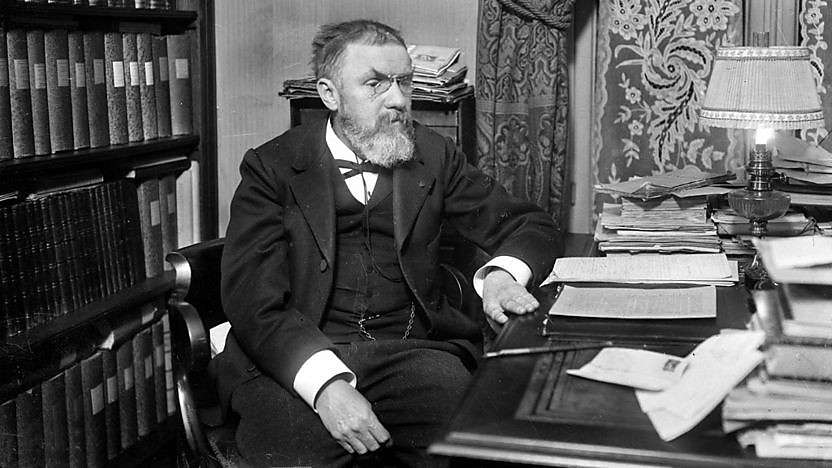 Mathématicien, physicien et philosophe de génie, Henri Poincaré (ici dans son bureau). © Laboratoire d'Histoire des sciences et de philosophie - Archives Henri Poincaré (CNRS, université de Lorraine)