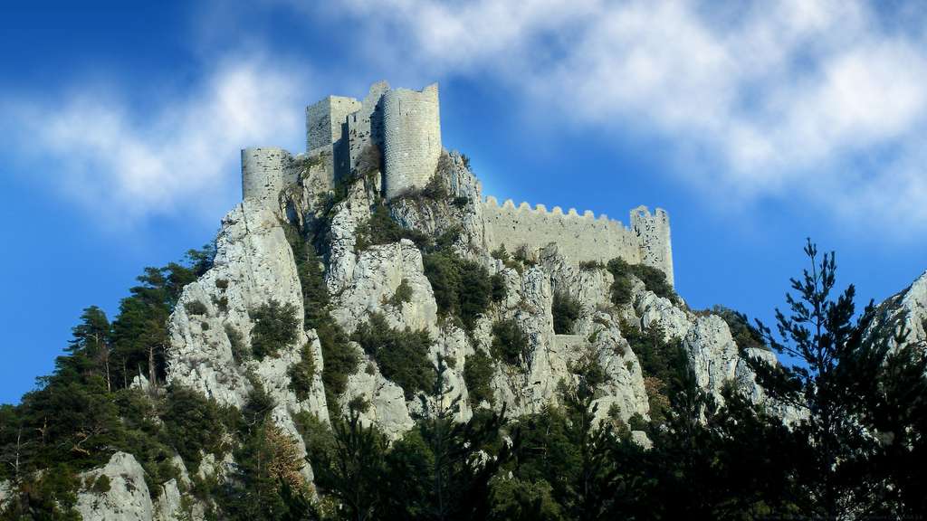 Le château de Puilaurens, un site stratégique Le château de Puilaurens, un site stratégique