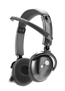 Le casque EEG (électroencéphalographe) de la marque Neurosky MindSet qui a servi aux expérimentations des chercheurs de l’université de Californie à Berkeley. On distingue le capteur à contact sec qui vient se coller sur la partie gauche du front. Son faible coût et son ergonomie proche d’un casque audio classique permettent d’envisager des applications grand public. © Université de Californie à Berkeley, School of Information Le casque EEG (électroencéphalographe) de la marque Neurosky MindSet qui a servi aux expérimentations des chercheurs de l’université de Californie à Berkeley. On distingue le capteur à contact sec qui vient se coller sur la partie gauche du front. Son faible coût et son ergonomie proche d’un casque audio classique permettent d’envisager des applications grand public. © Université de Californie à Berkeley, School of Information