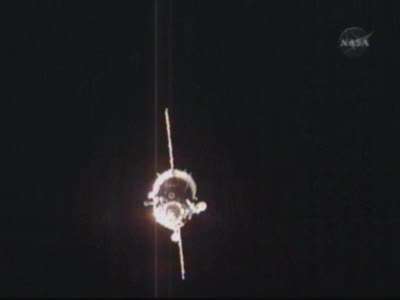 Soyouz TMA-15 en approche, vu depuis l'ISS. Source NasaTV