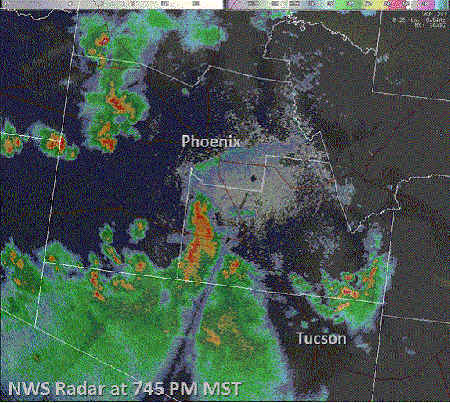Images radar prises à 19 h 45 le 5 juillet 2011. Les pointillés jaunes montrent la ligne de front du haboob et la zone marron l'étendue de la tempête. Les orages ont commencé à se développer à l'est de Tucson et ont pris la direction nord-ouest pour atteindre Phoenix. © National Weather Service Forecast Office, NOAA