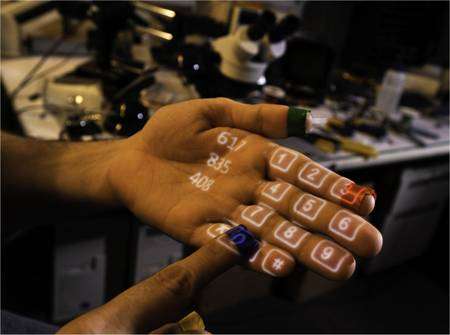 Une autre manière de compter sur ses doigts... © Pranav Mistry