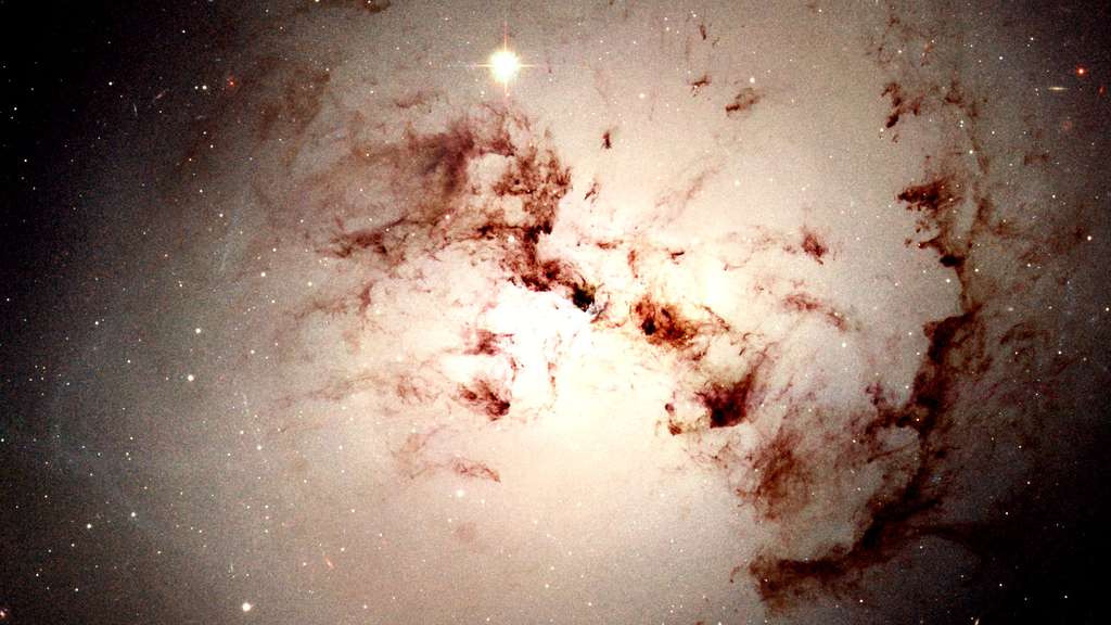 La galaxie lenticulaire NGC 1316