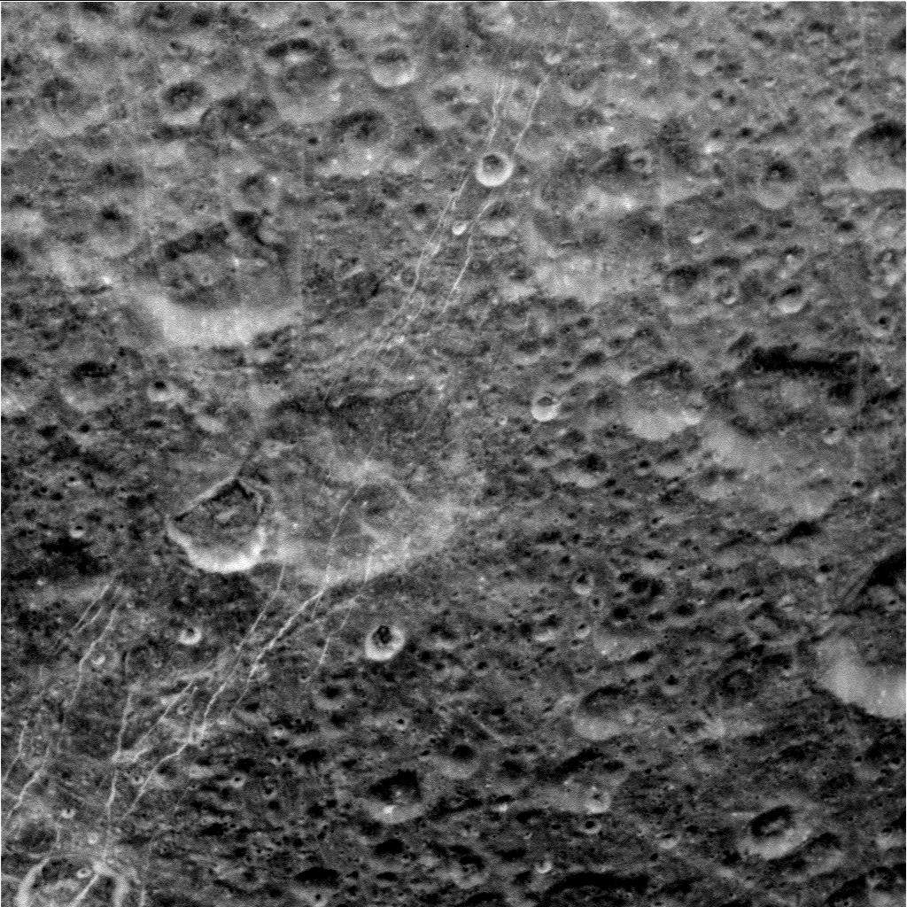 Dioné, satellite de Saturne Dioné, satellite de Saturne