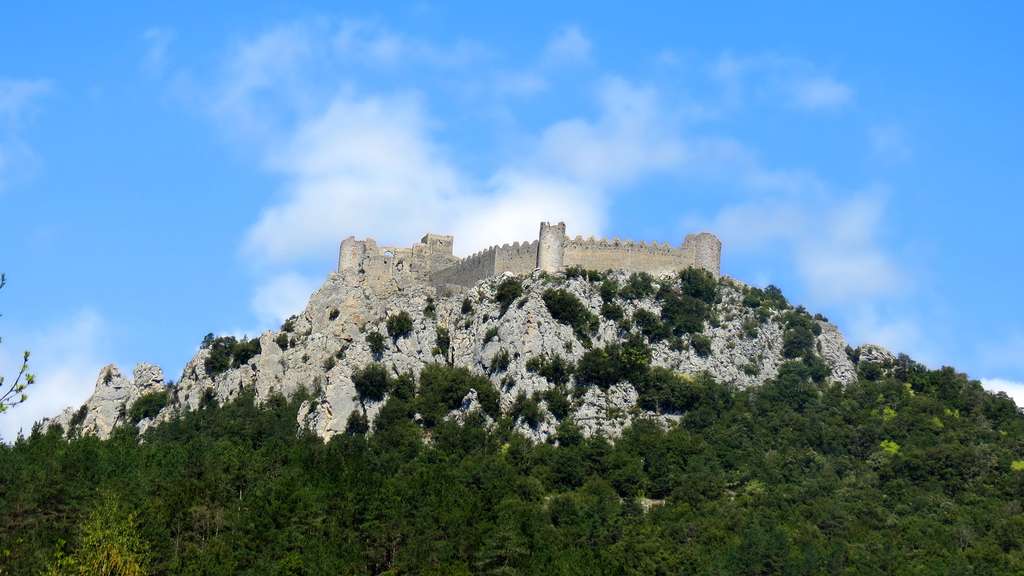 Puilaurens, forteresse de la résistance cathare Puilaurens, forteresse de la résistance cathare