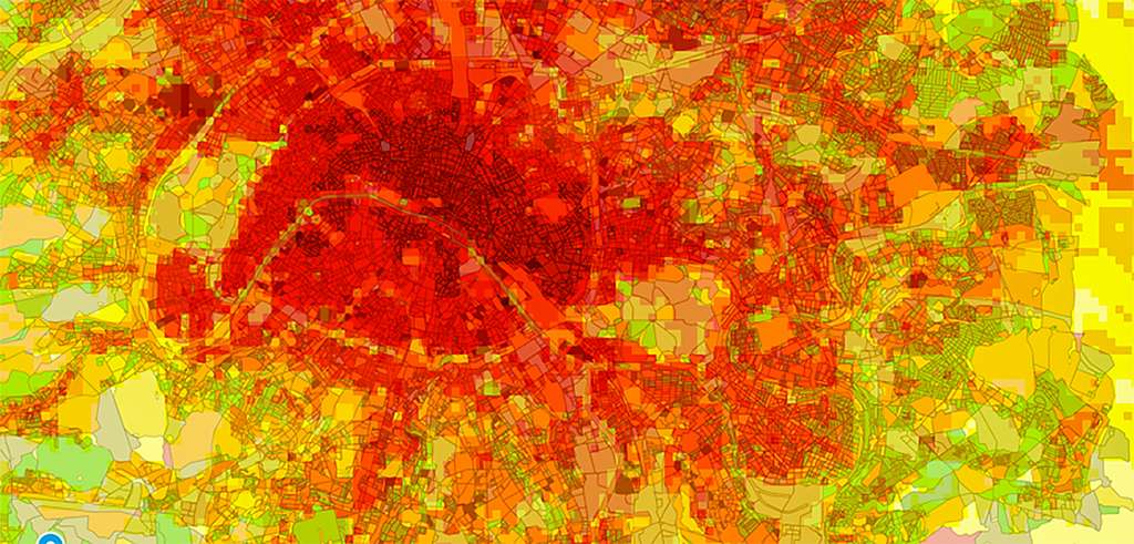 Visualisation des îlots de chaleur sur Paris et sa banlieue, obtenue par modélisation numérique lors d'une belle soirée d'été. © CNRM ; données sources : http//mapuce.orbisgis.org