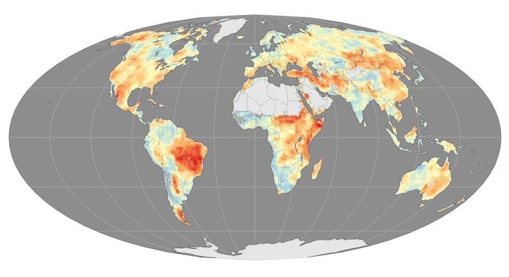 Les régions où la fréquence annuelle des périodes avec incendies a augmenté vont de l’orangé à rouge (augmentation maximale de 52 %). Le jaune indique les régions où aucun changement n’a été noté et les teintes du vert au bleu celles où ces périodes ont au contraire été moins fréquentes (minimum -52 %). Le Brésil, l’Afrique équatoriale et de l’est sont les plus touchées. © Nasa, Joshua Stevens (Earth Observatory), Matt Jolly, USDA Forest Service
