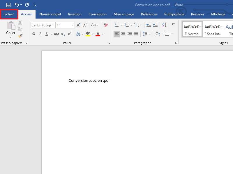 Ouvrez le document et allez ensuite dans « Fichier ». © Microsoft