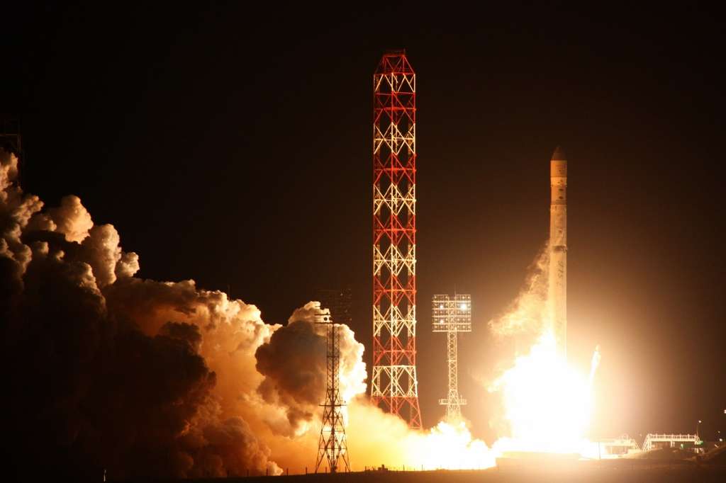 Décollage du lanceur Zenit avec, à son bord, le satellite AngoSat 1. © Roscosmos