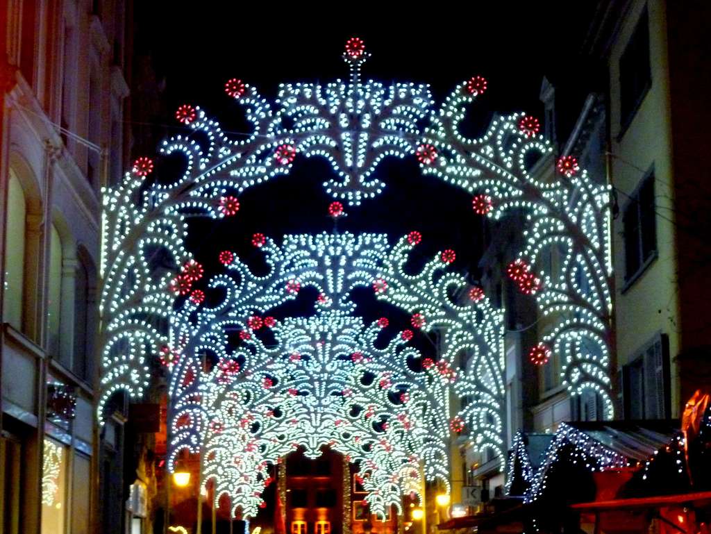 Des décorations de Noël scintillantes, à Mulhouse Des décorations de Noël scintillantes, à Mulhouse